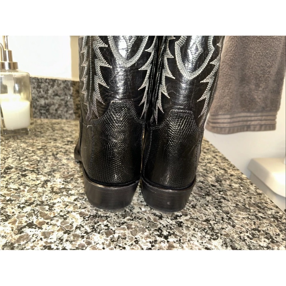 Tony Lama Teju Lizard cowboy boots.